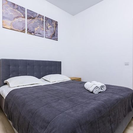Vodna White Apartment Lviv Buitenkant foto