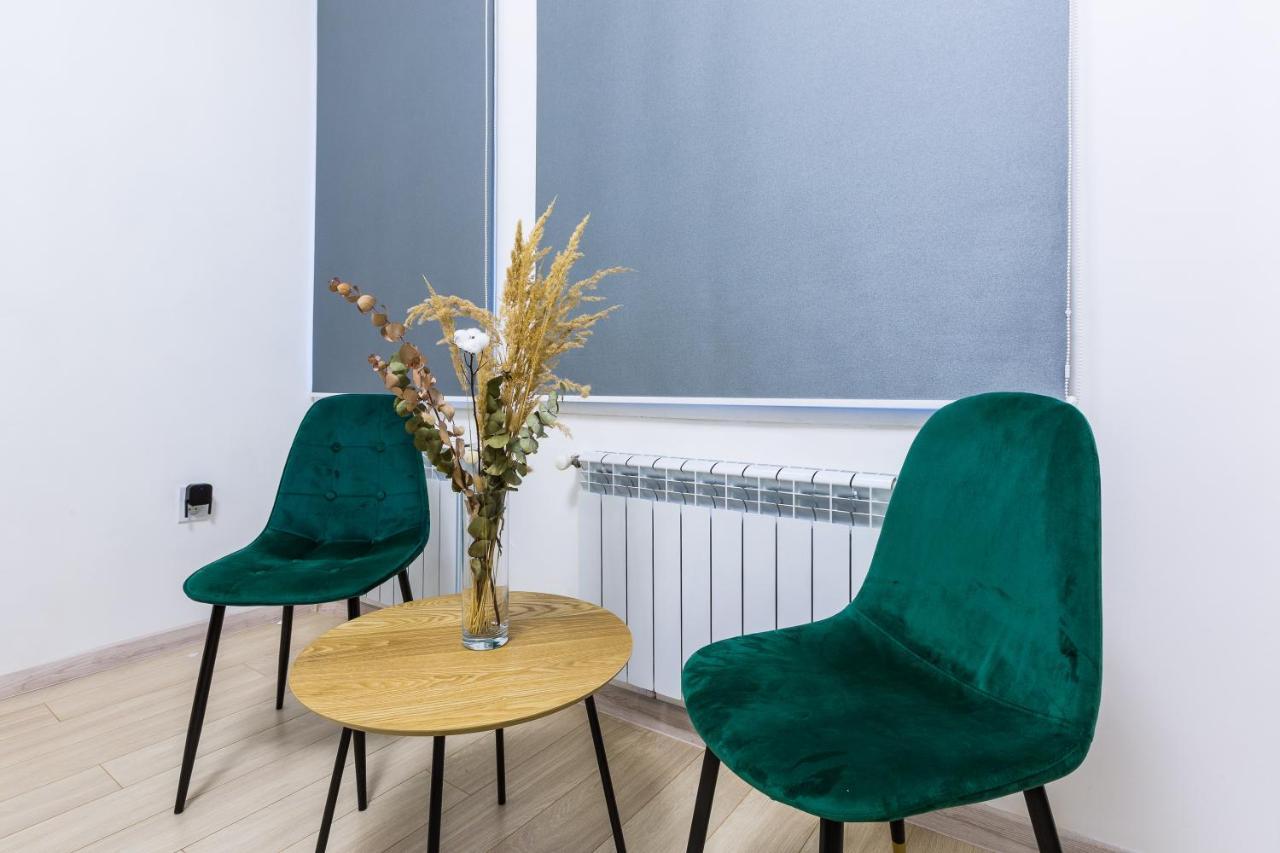 Vodna White Apartment Lviv Buitenkant foto