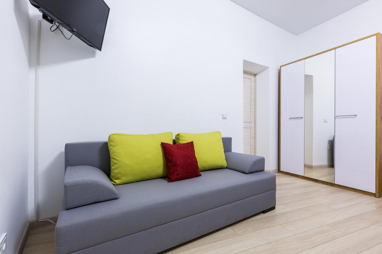Vodna White Apartment Lviv Buitenkant foto