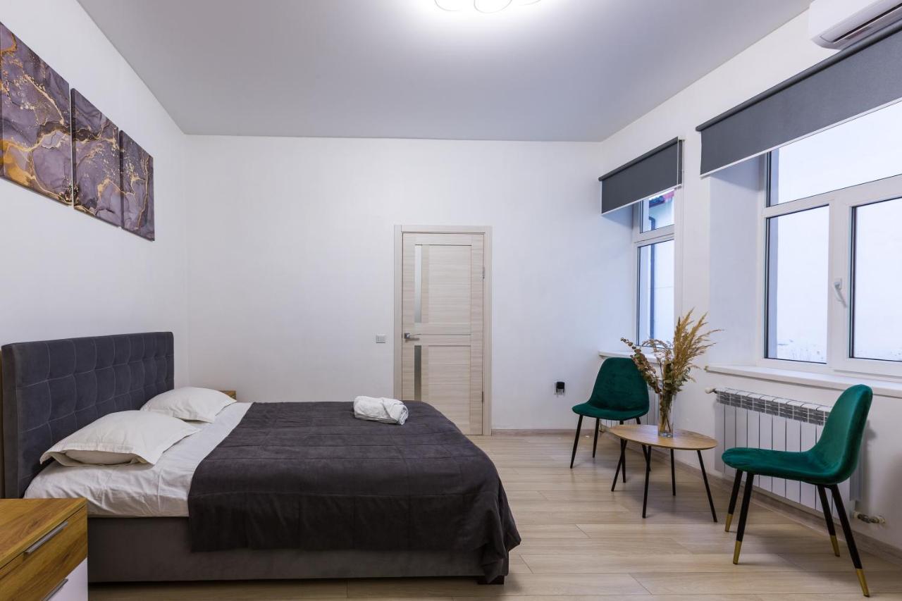 Vodna White Apartment Lviv Buitenkant foto