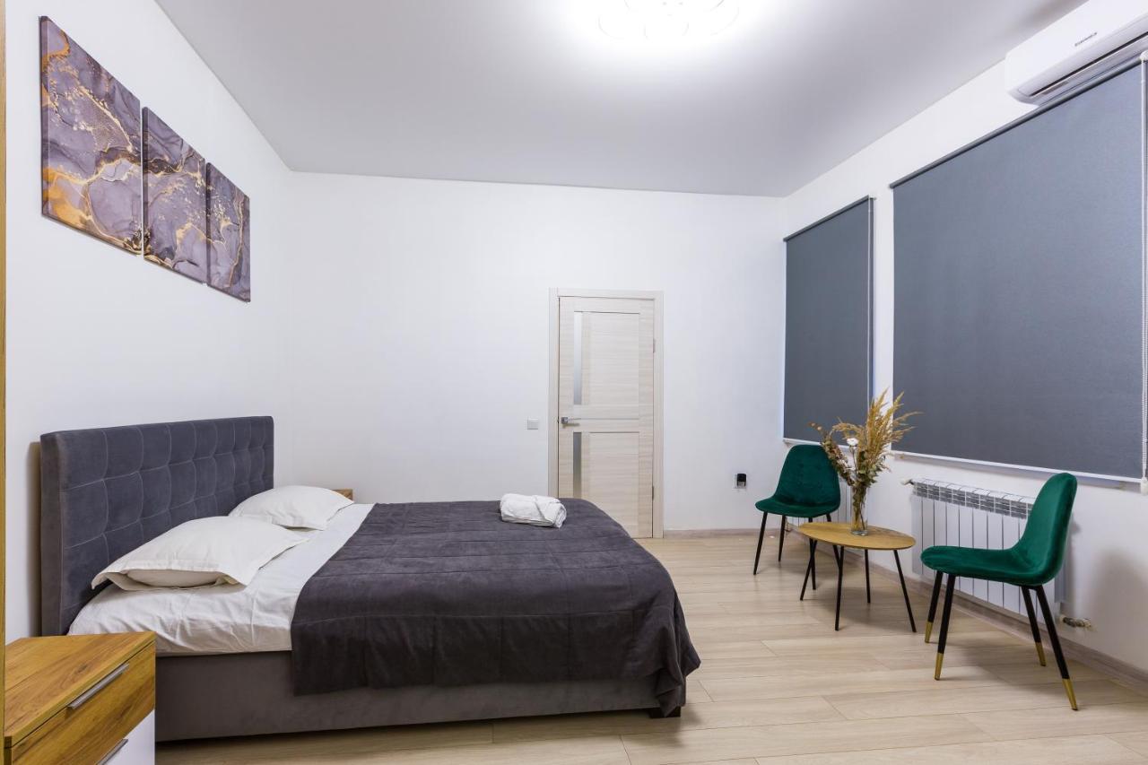 Vodna White Apartment Lviv Buitenkant foto